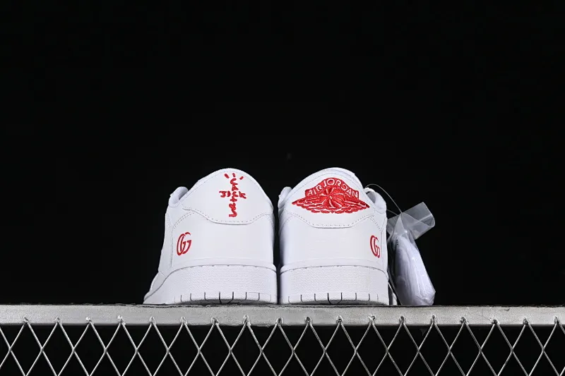 All categories Air Jordan Jordan series basketball shoes Air Jordan 1 Low Travis Scott x Fragment Design x Air Jordan 1 Low OG SP AJ1 Joe 1 Gucci joint-all white low-top cultural casual sneakers LJ5188-014